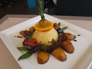 Keshi Yená at La Bahia. Source: David Rosengarten.